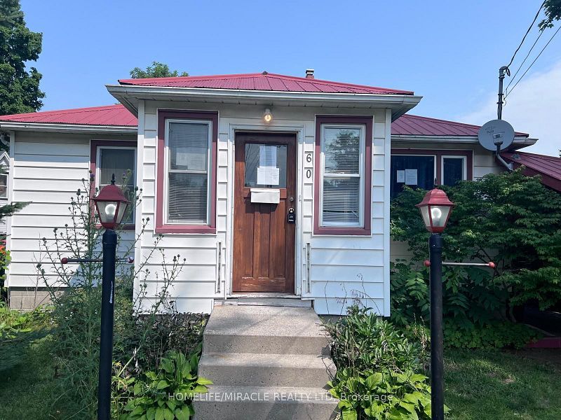 Detached in Belleville