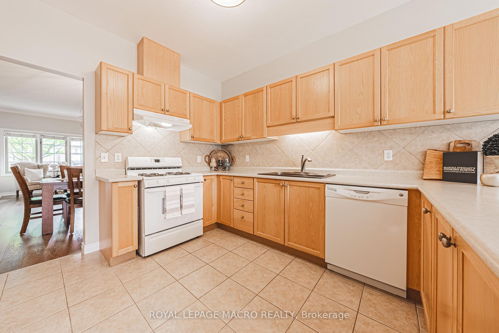 1 Bedroom Condo at 34 Southbrook, Hamilton For sale