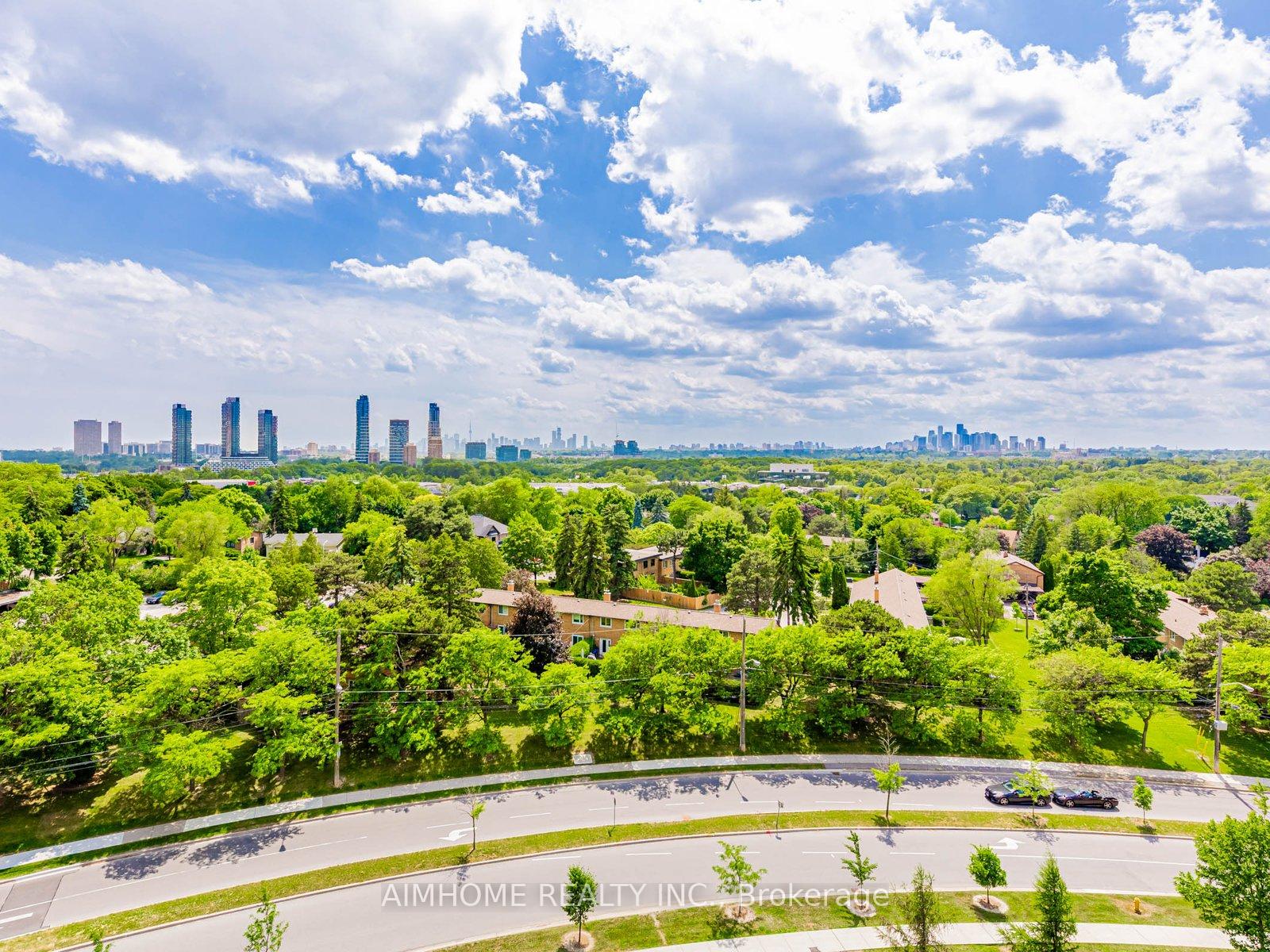 2 Bedrooms Condo at 20 O’Neil, Toronto For sale