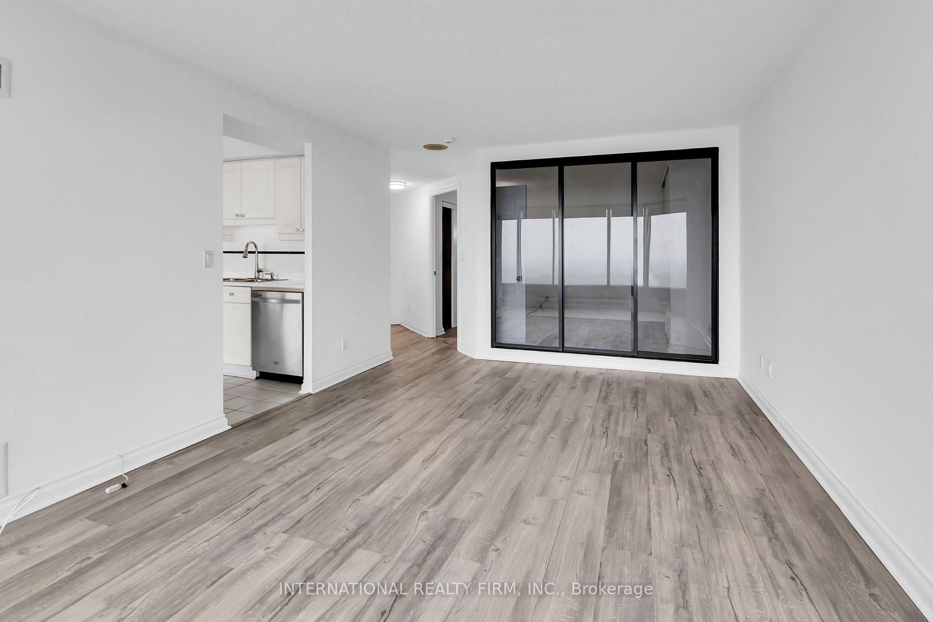 1 Bedroom Condo at 1 Palace Pier, Toronto For sale