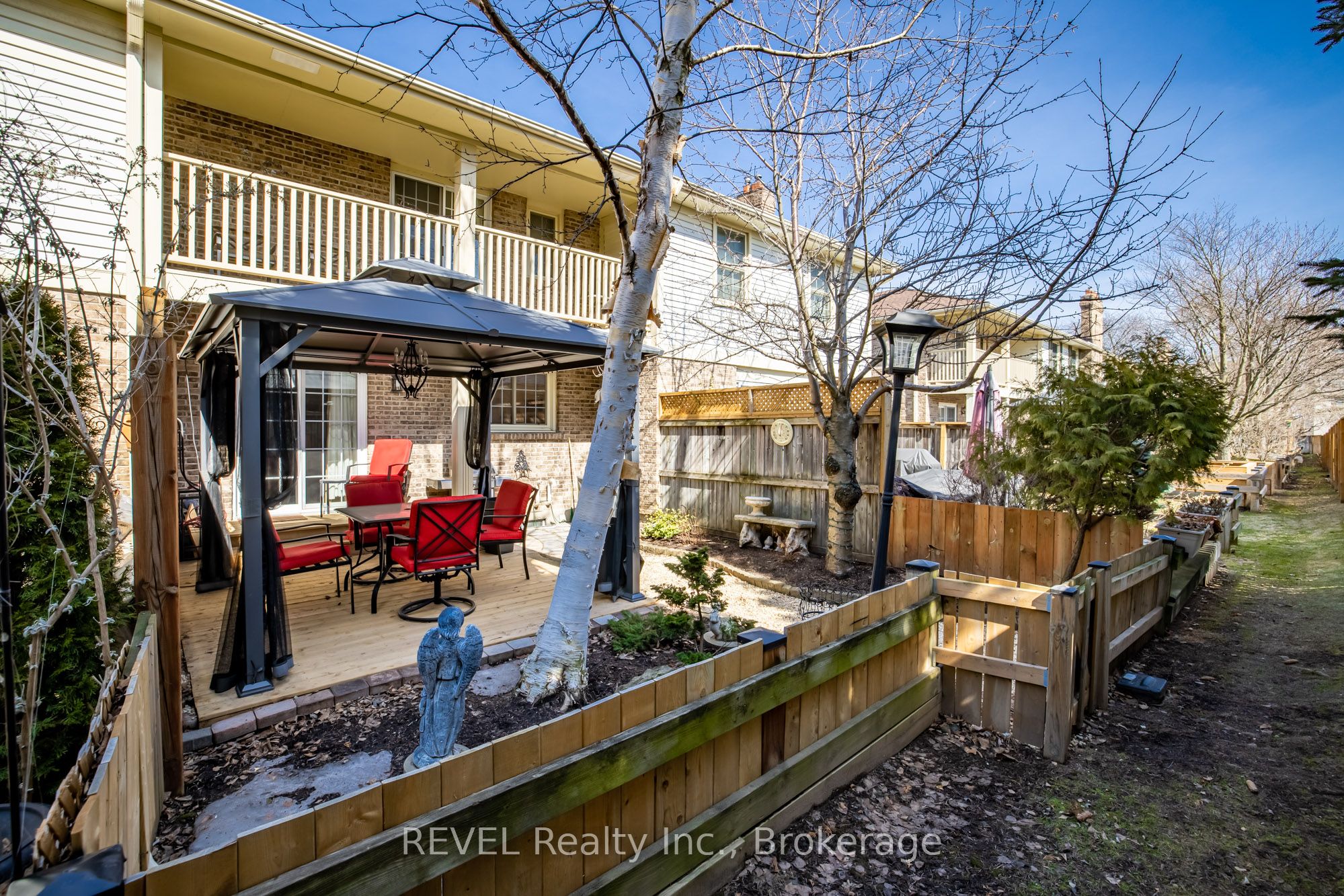 409 Vine Street, #12