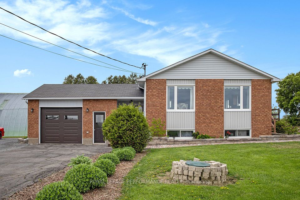 1316 St Andre Road, Russell, ON K0A 1W0