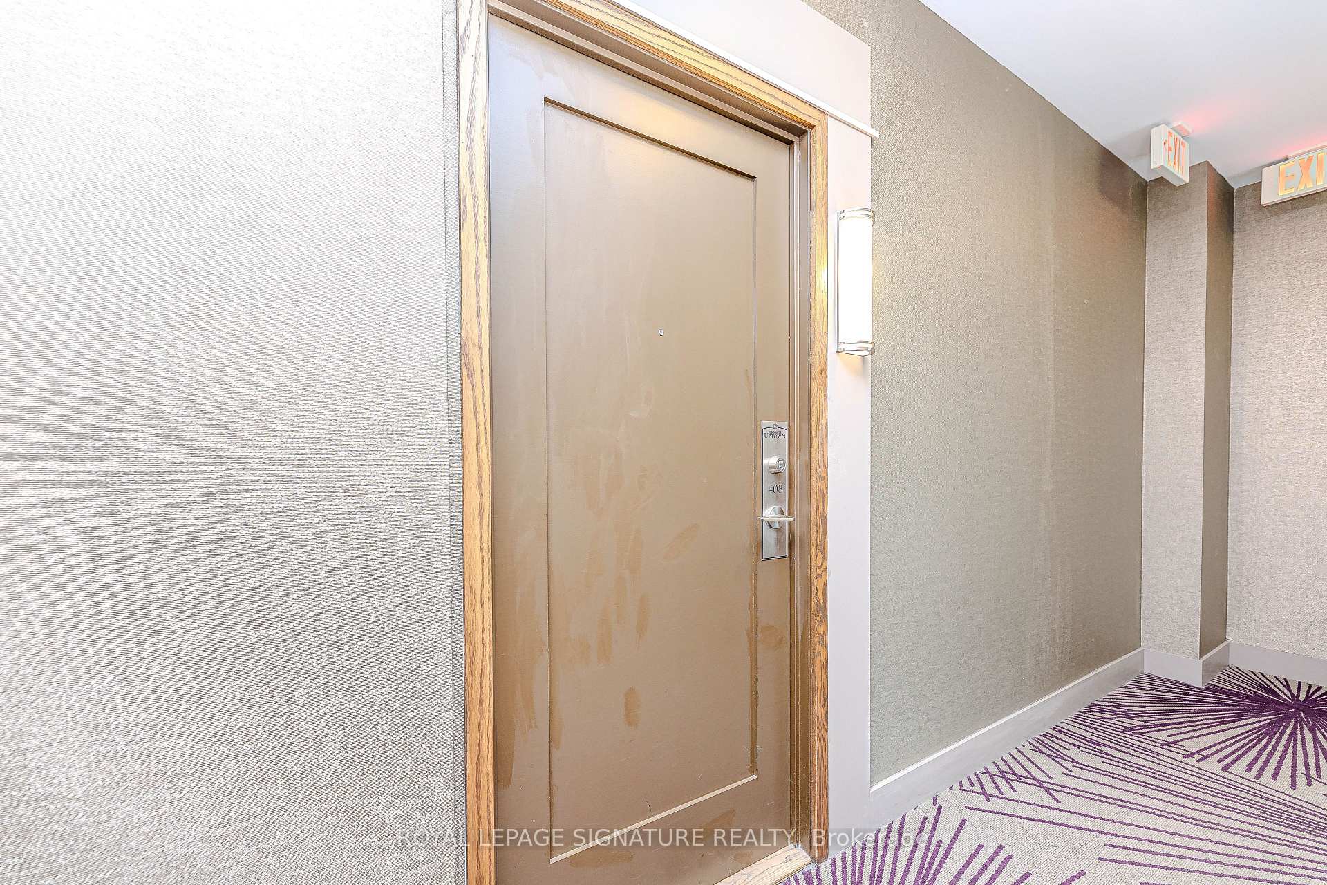 2 Bedrooms Condo at 55 Eglinton, Mississauga For sale