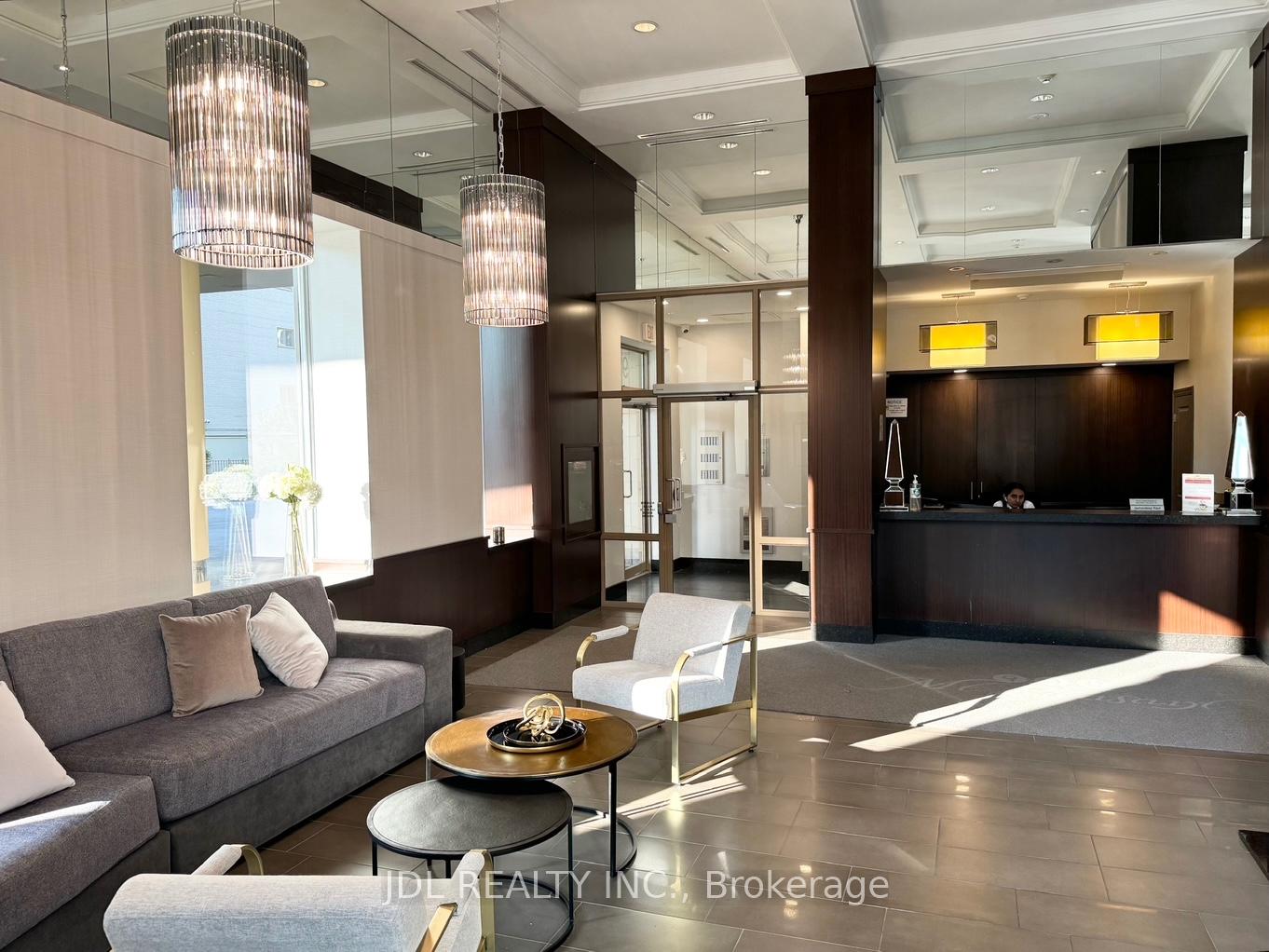 3 Bedrooms Condo at 934 Mount Pleasant,  Toronto For sale