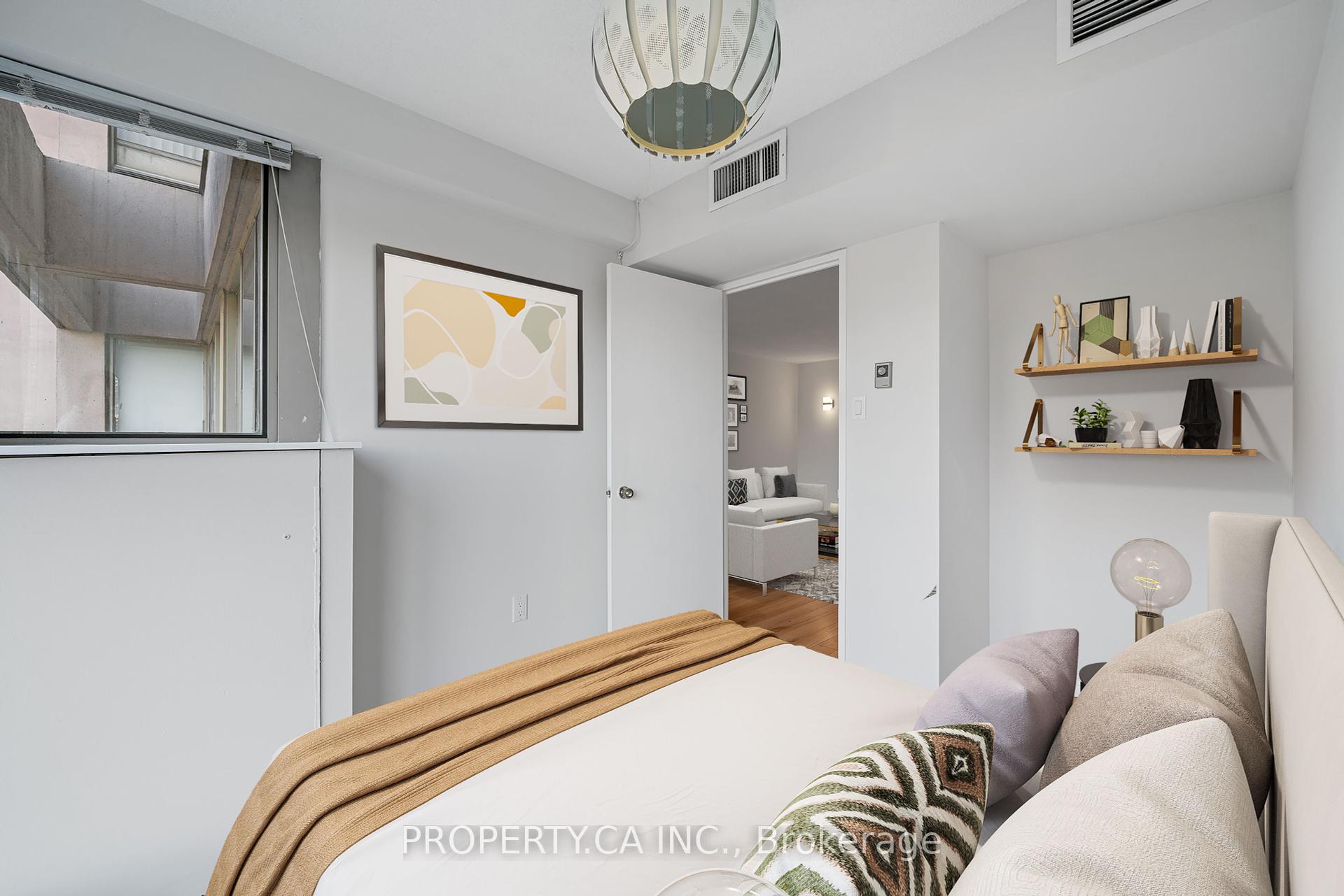 4 Bedrooms Condo at 65 Scadding, Toronto For sale