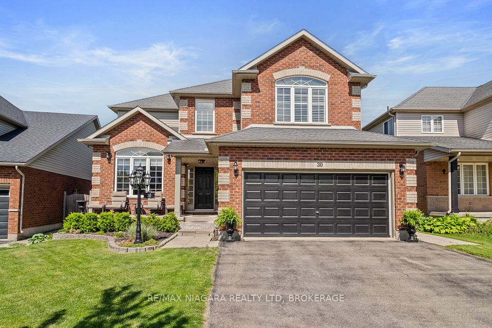 30 Raspberry Trail, Thorold, ON L2V 5E3