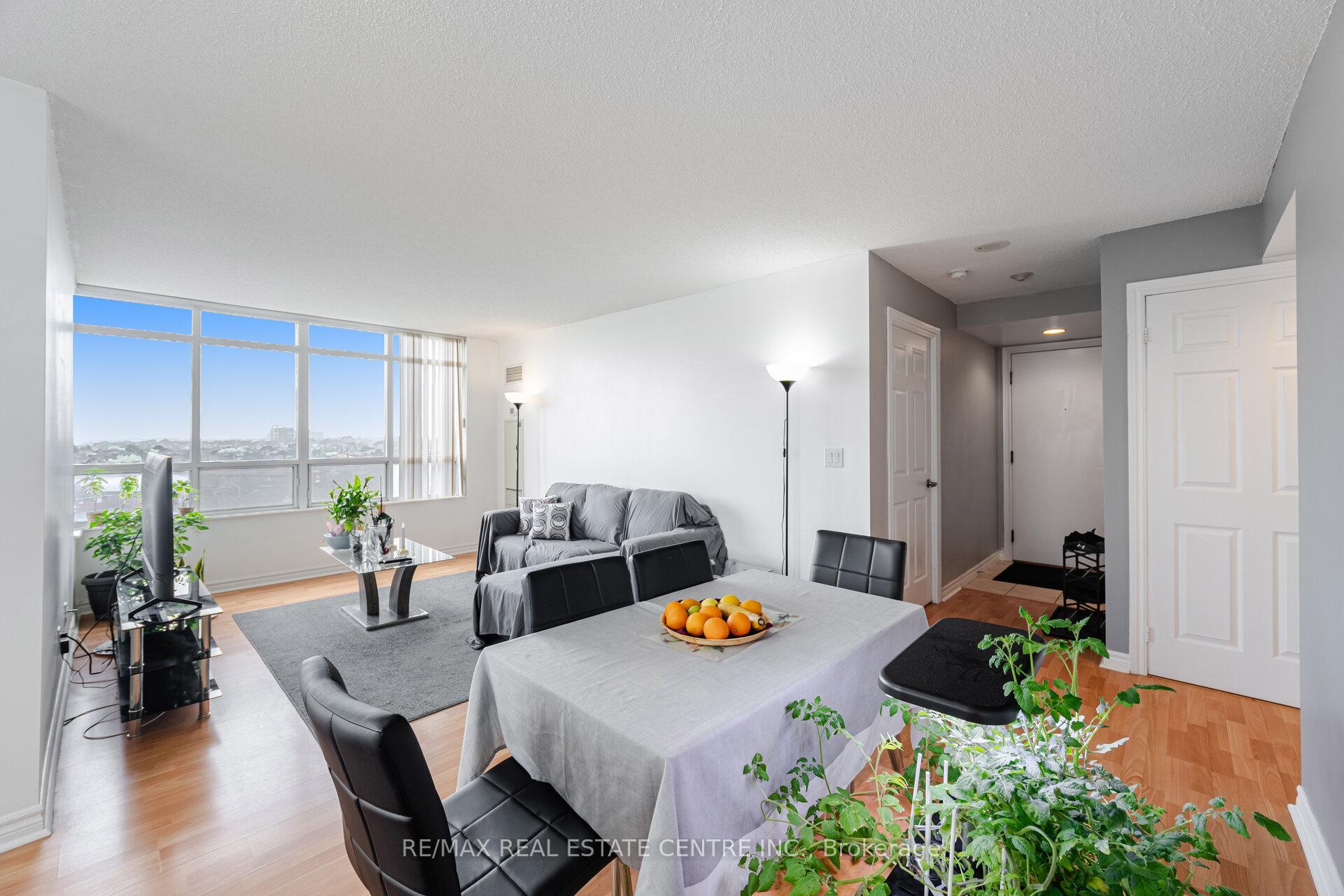 2 Bedrooms Condo at 710 Humberwood, Toronto For sale