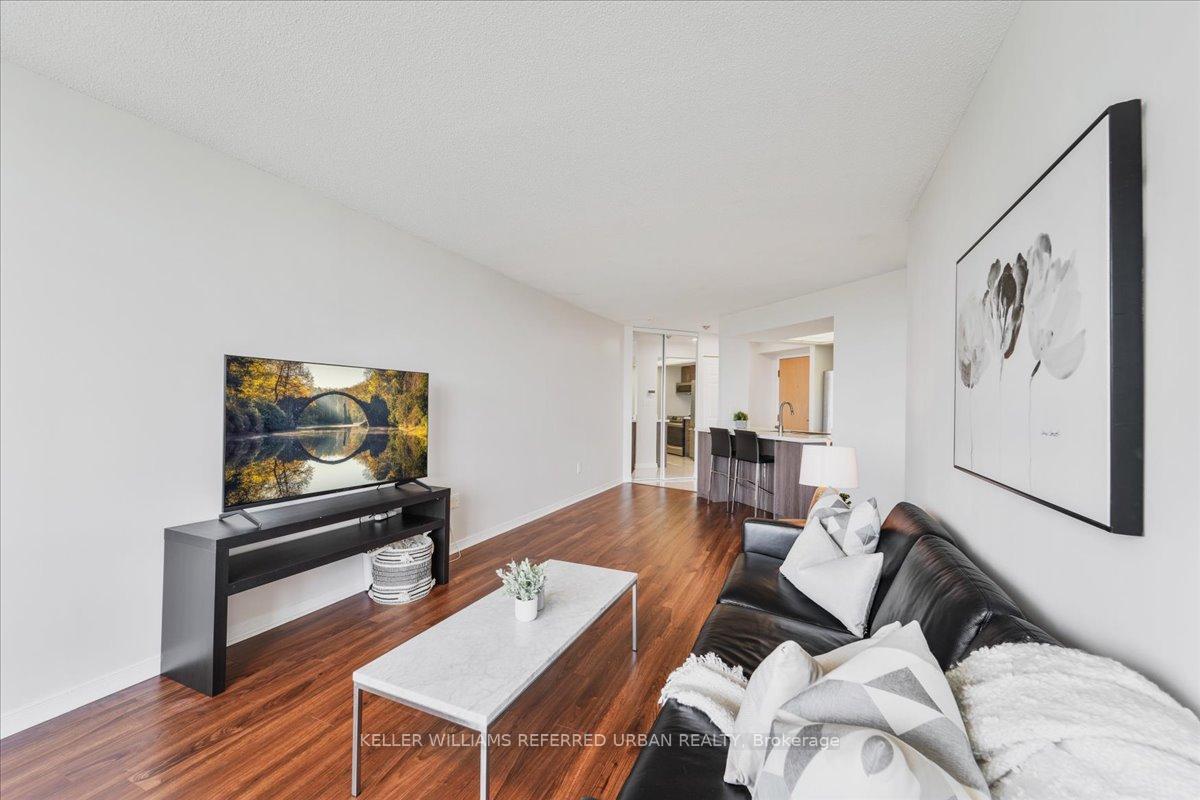 1 Bedroom Condo at 5 Concorde, Toronto For sale
