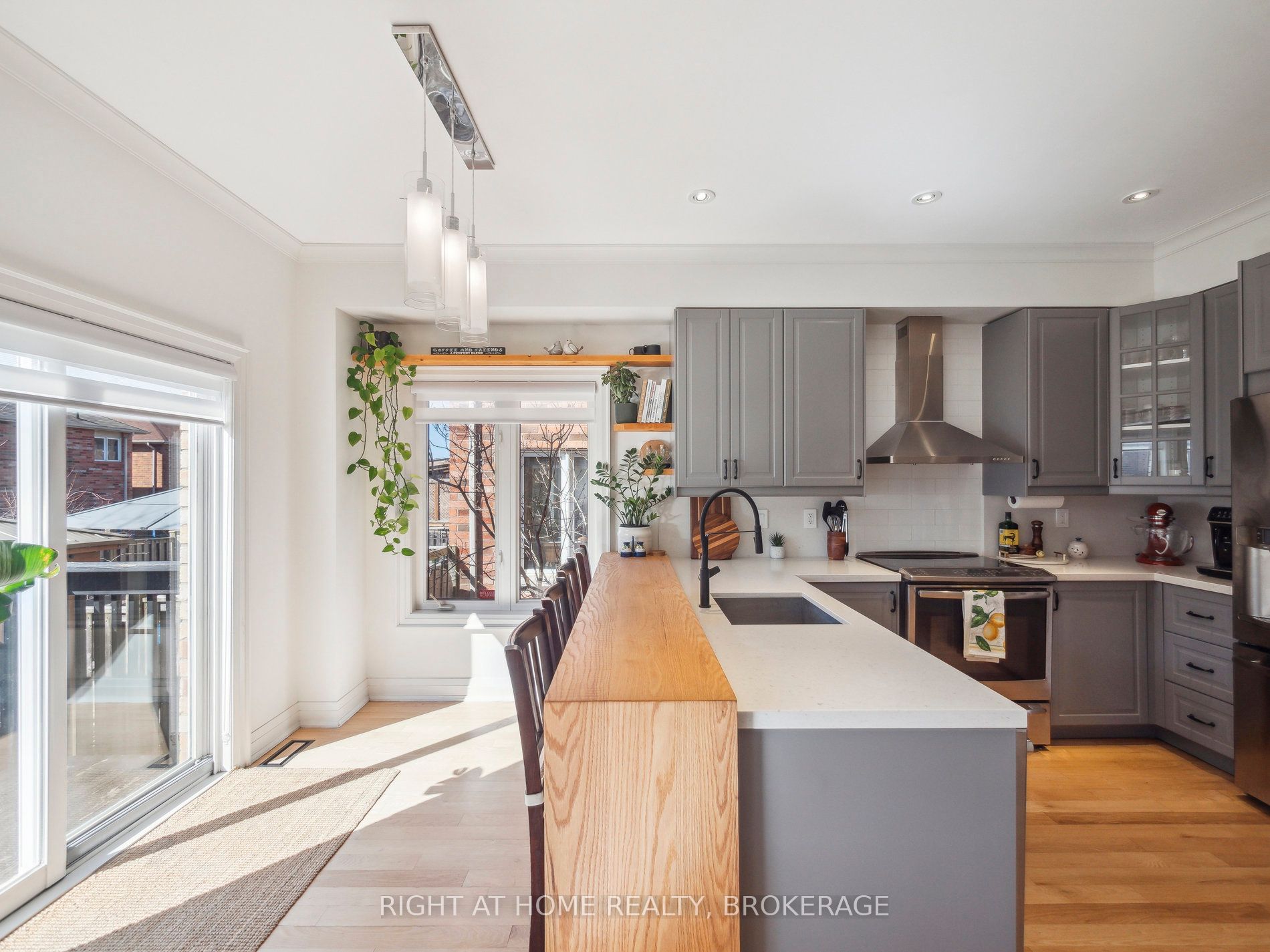270 Penndutch Circle