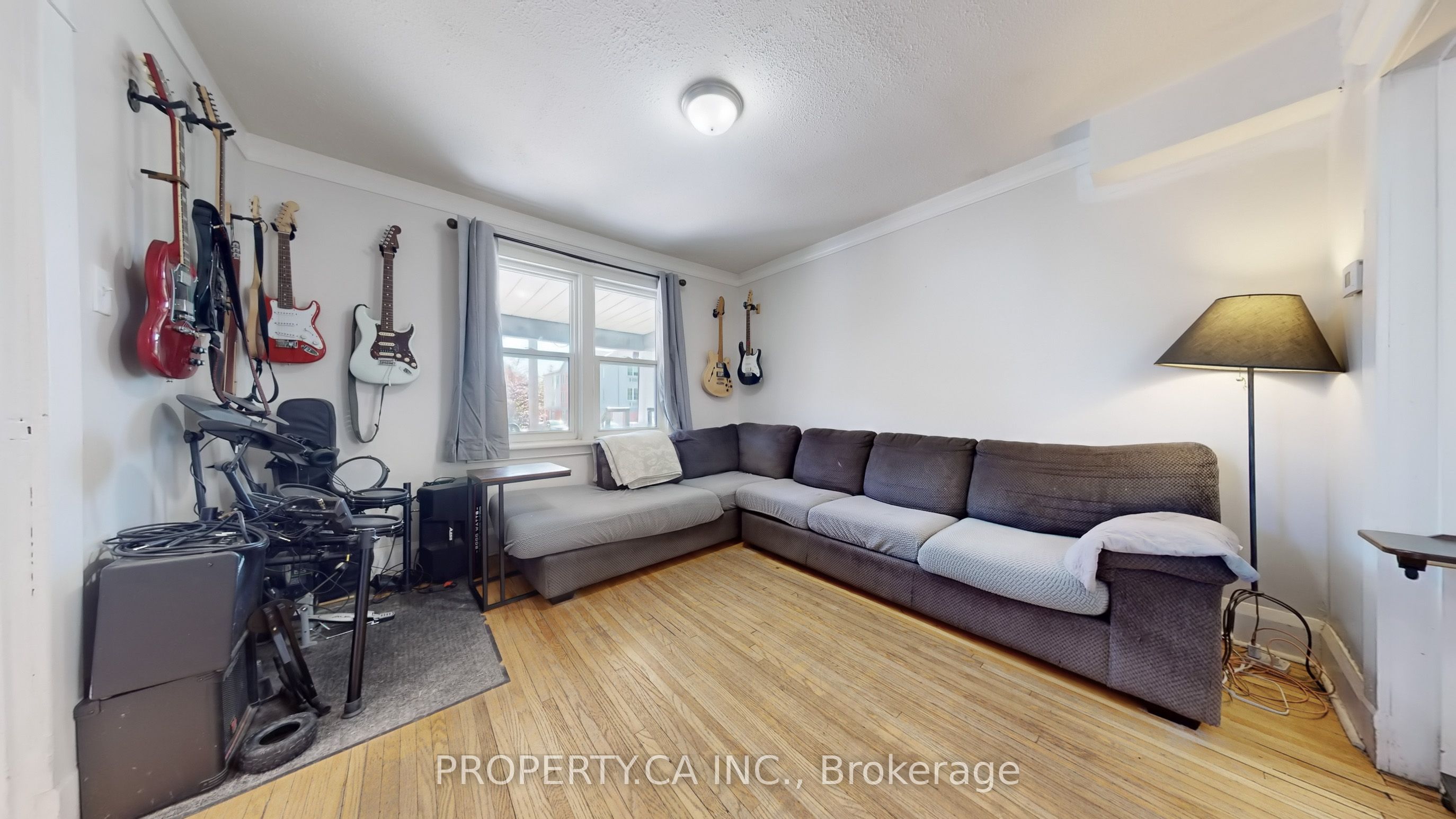 106 Park Road S