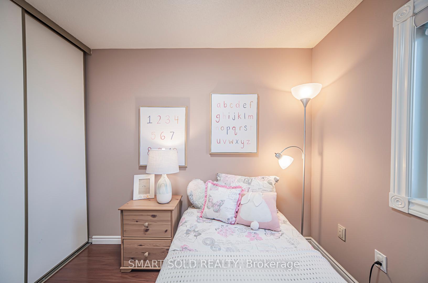 4 Bedrooms Condo at 3500 Brimley, Toronto For sale
