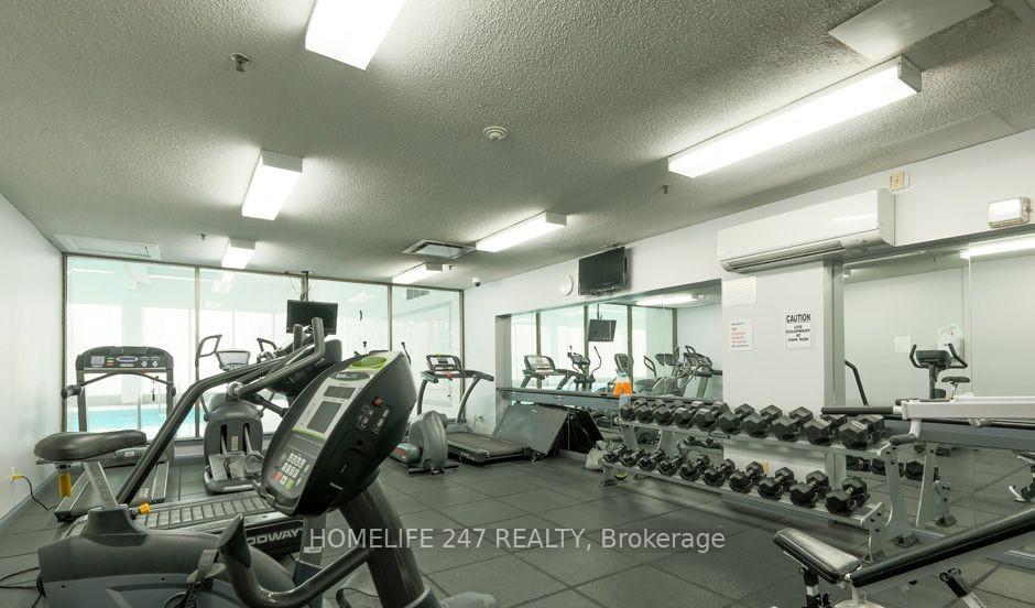 2 Bedrooms Condo at 5 Greystone Walk,  Toronto For sale