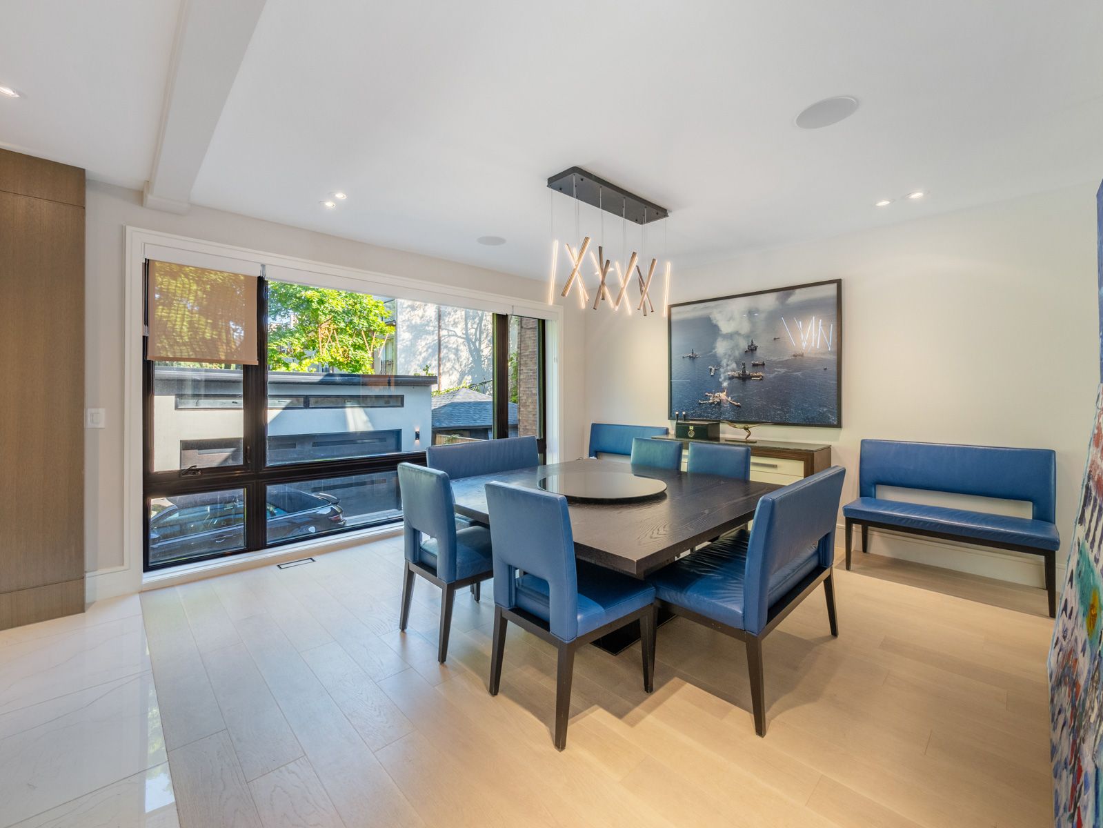 6 Hillholm Road