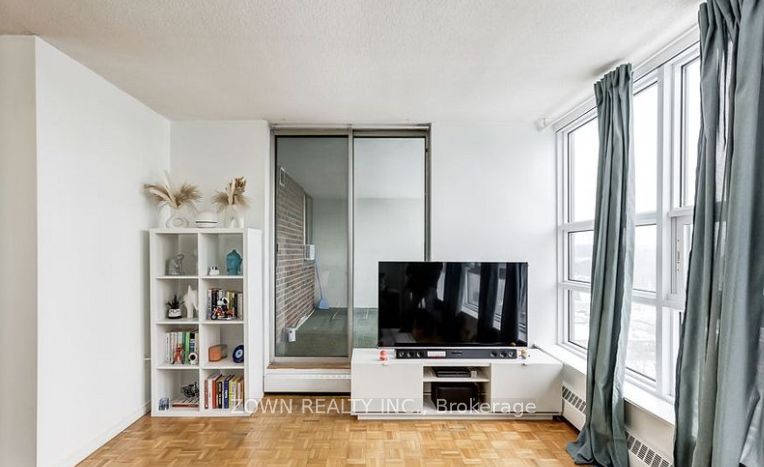#1101 - 3380 Eglinton Avenue ; MLS ID: E12118296