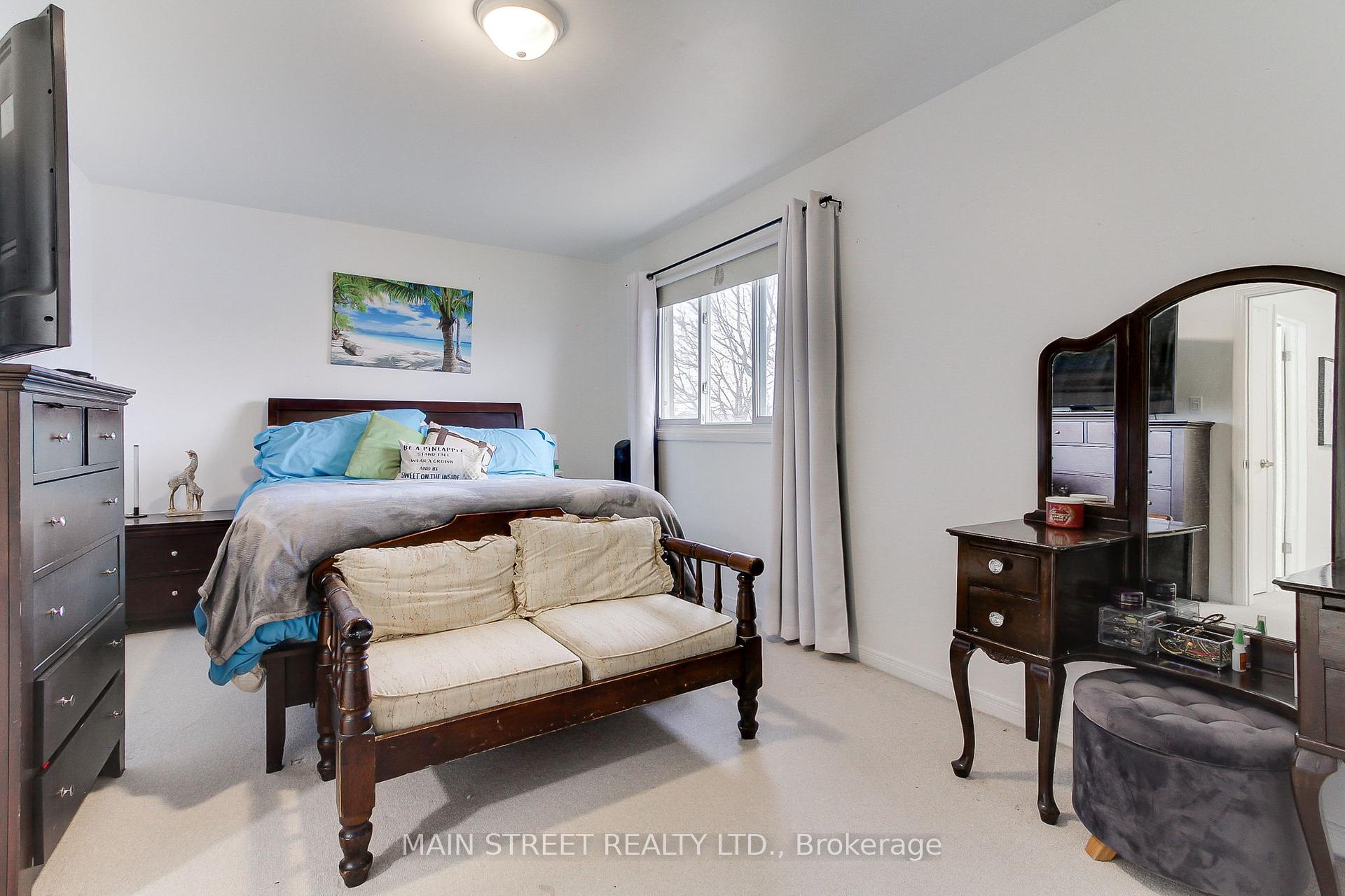 3 Bedrooms Condo at 725 Vermouth,  Mississauga For sale