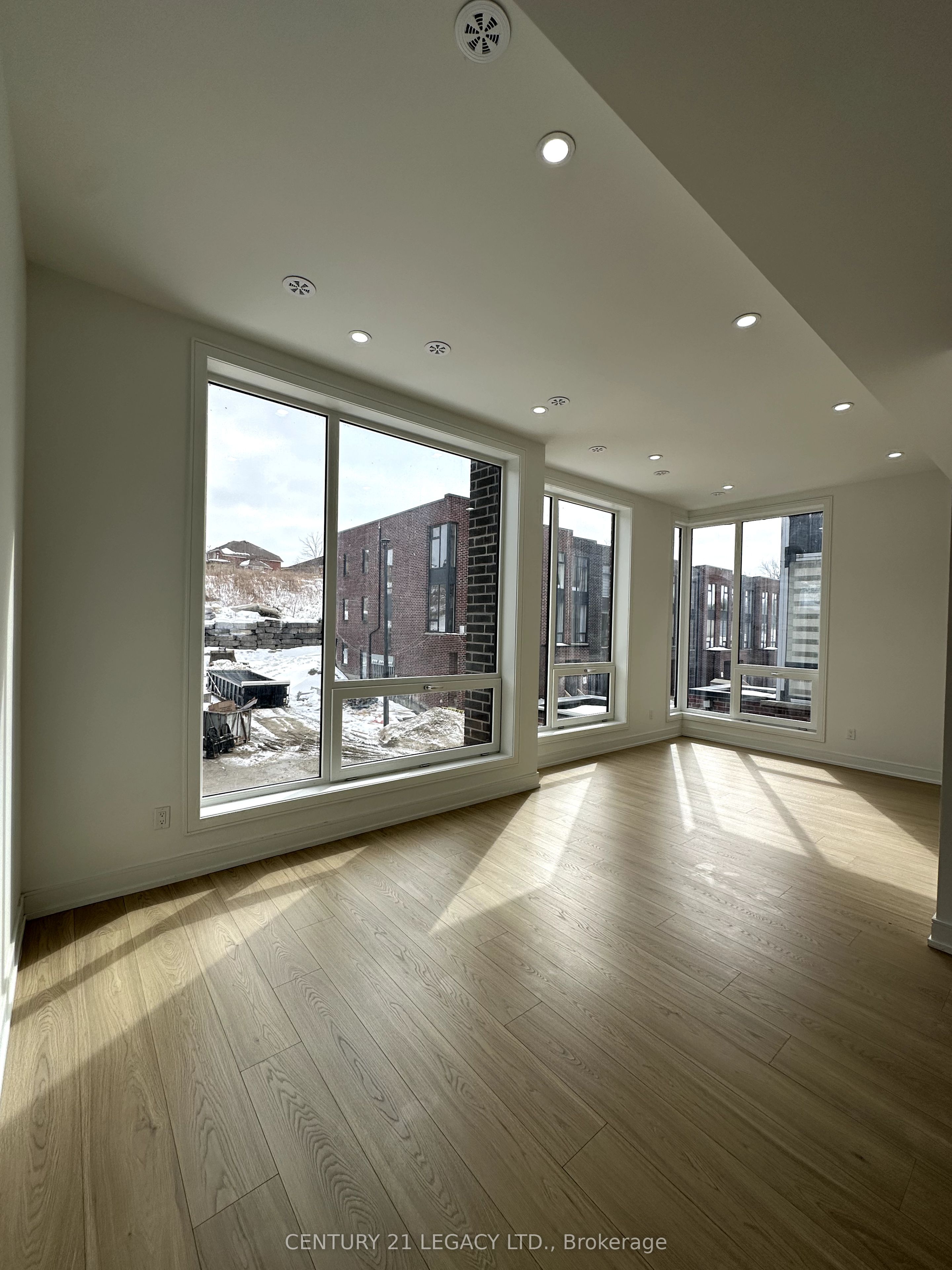 45 Desiree Place, #45