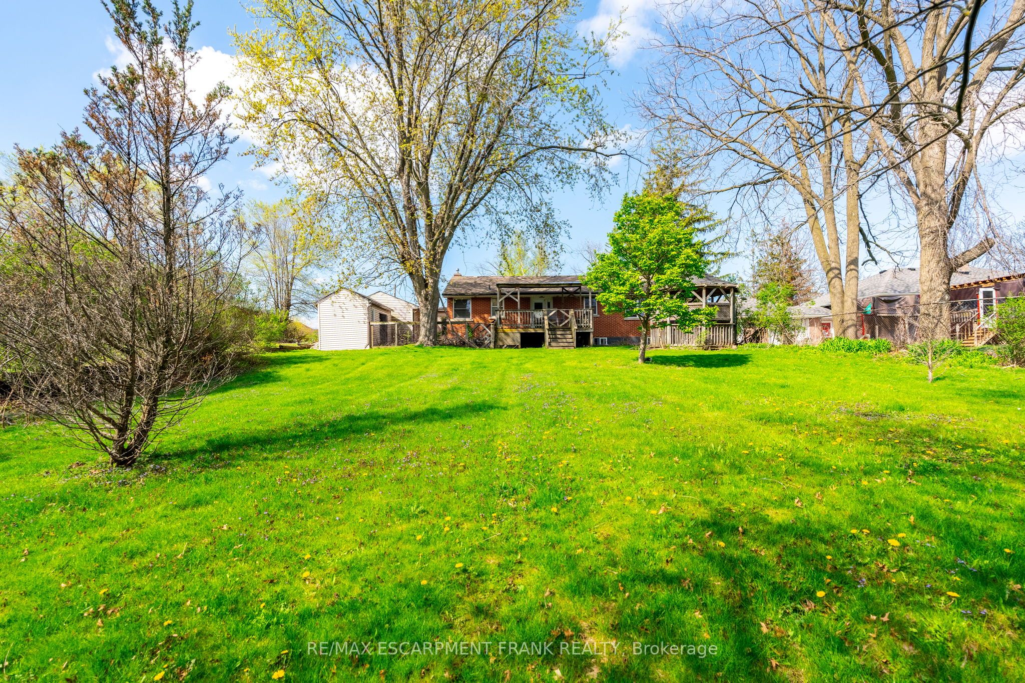699 RYMAL Road W, Hamilton Gurnett