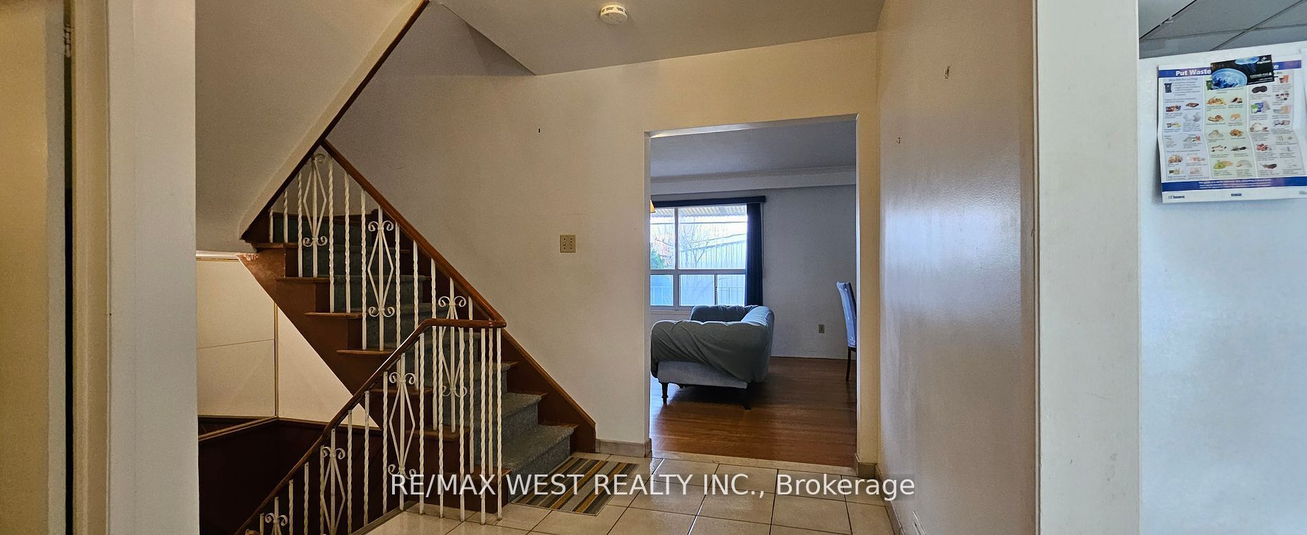 18 Richgrove Drive, Toronto, ON M9R 2K9