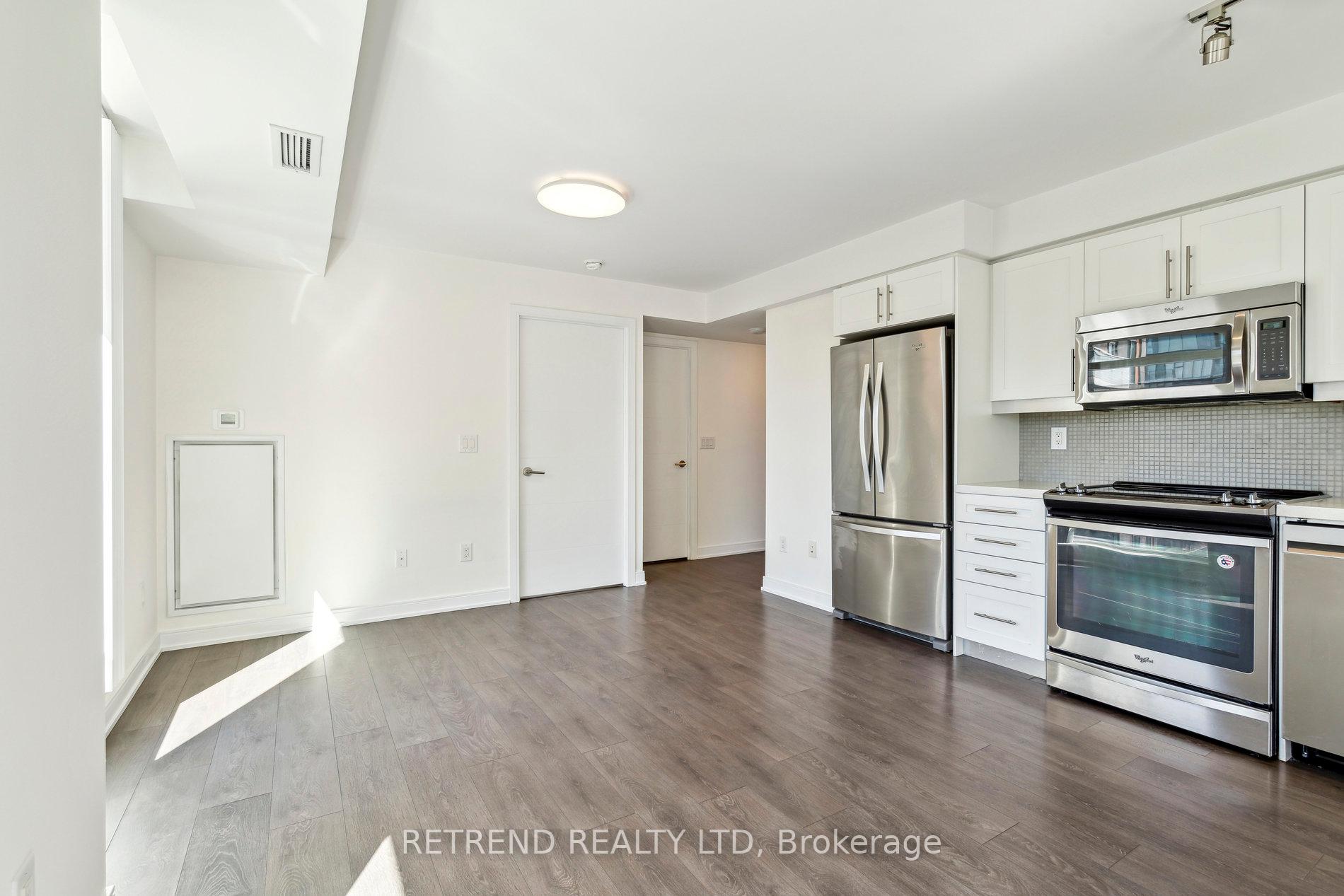 3 Bedrooms Condo at 525 Adelaide, Toronto For sale