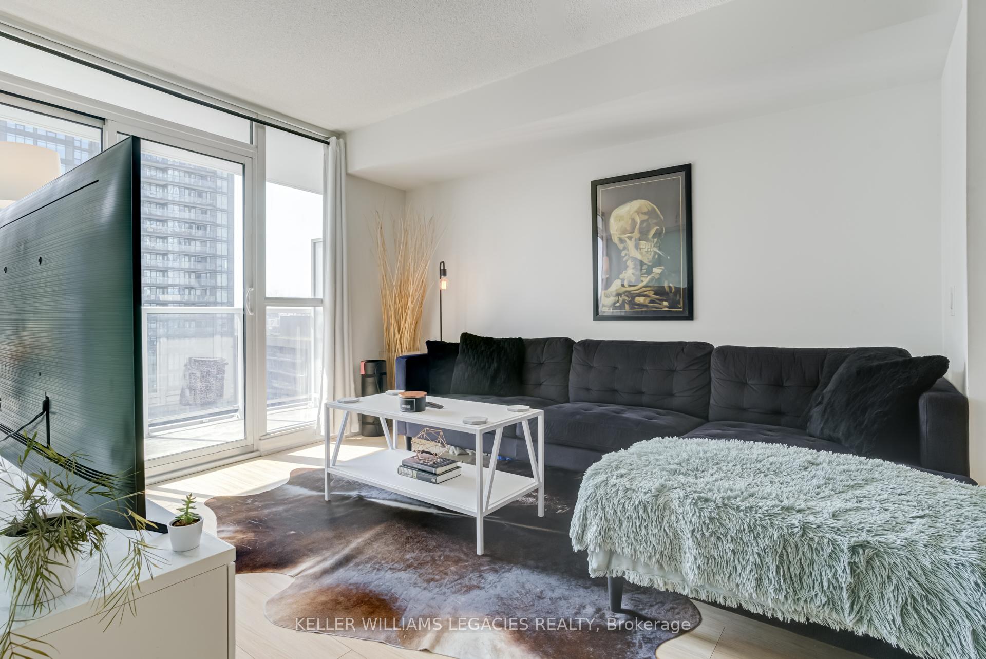 1 Bedroom Condo at 75 Queen’s Wharf,  Toronto For sale