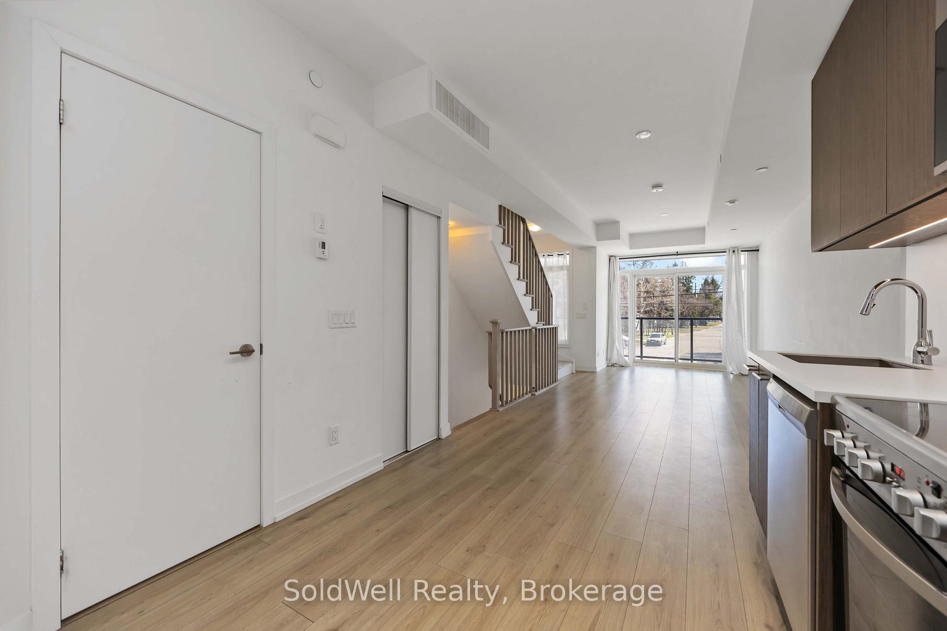 2 Bedrooms Condo at 266 Finch, Toronto For sale