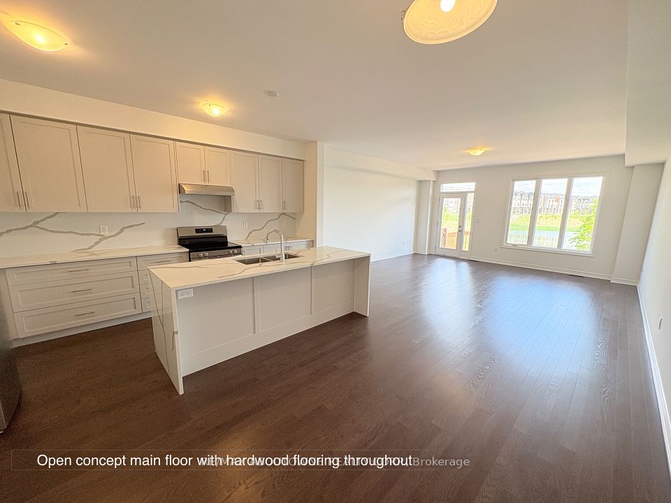 1210 Dartmouth Crescent