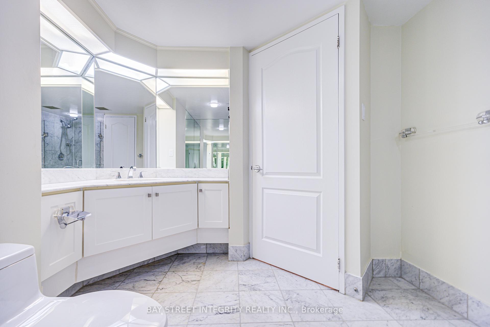 1 Bedroom Condo at 38 Elm, Toronto For sale
