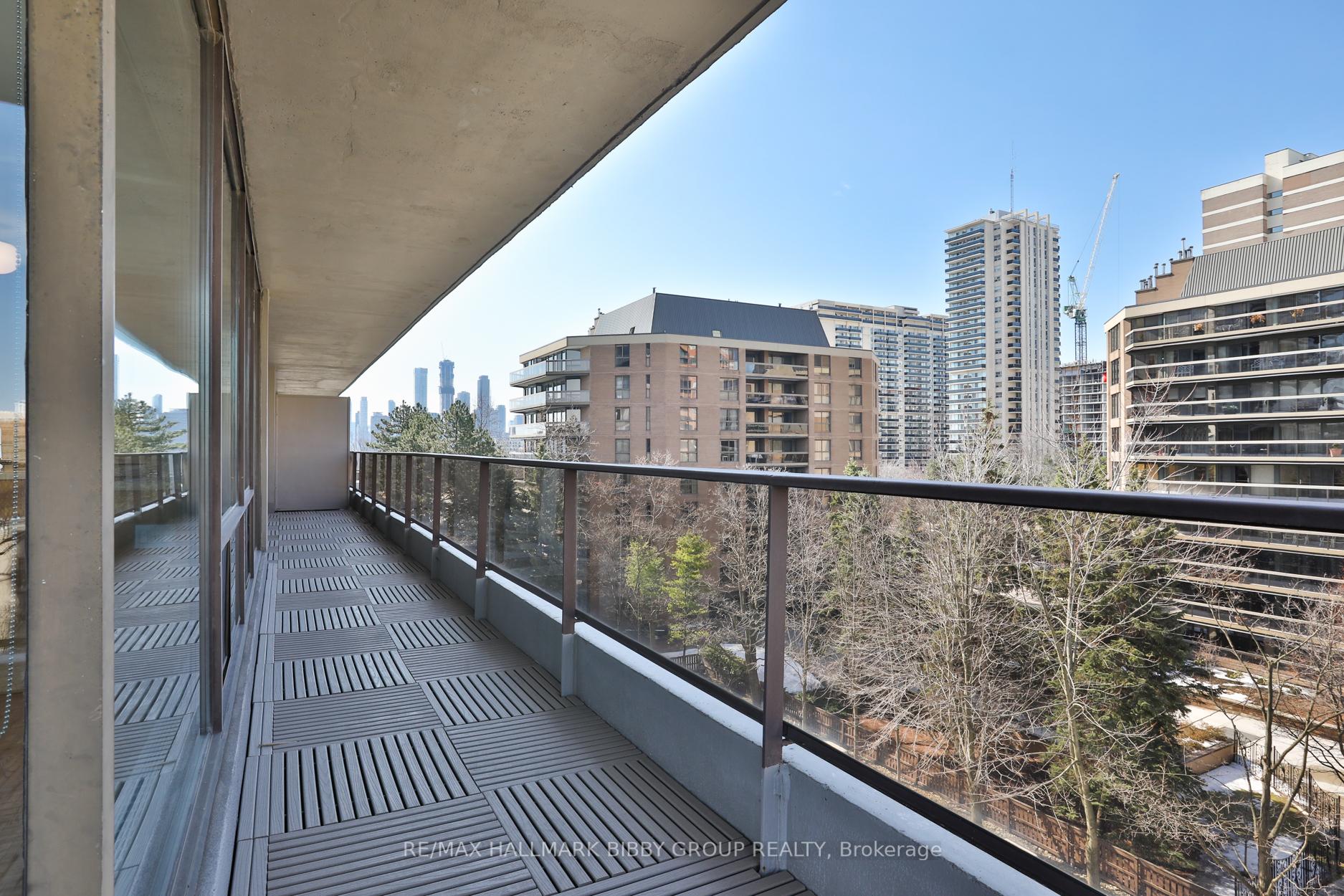 2 Bedrooms Co-op at 20 Avoca, Toronto For sale