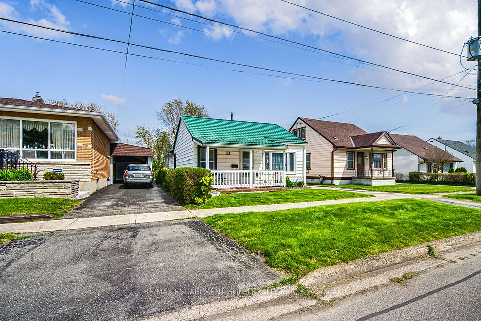 51 DOUGLAS Street, Fort Erie, ON L2A 3W6