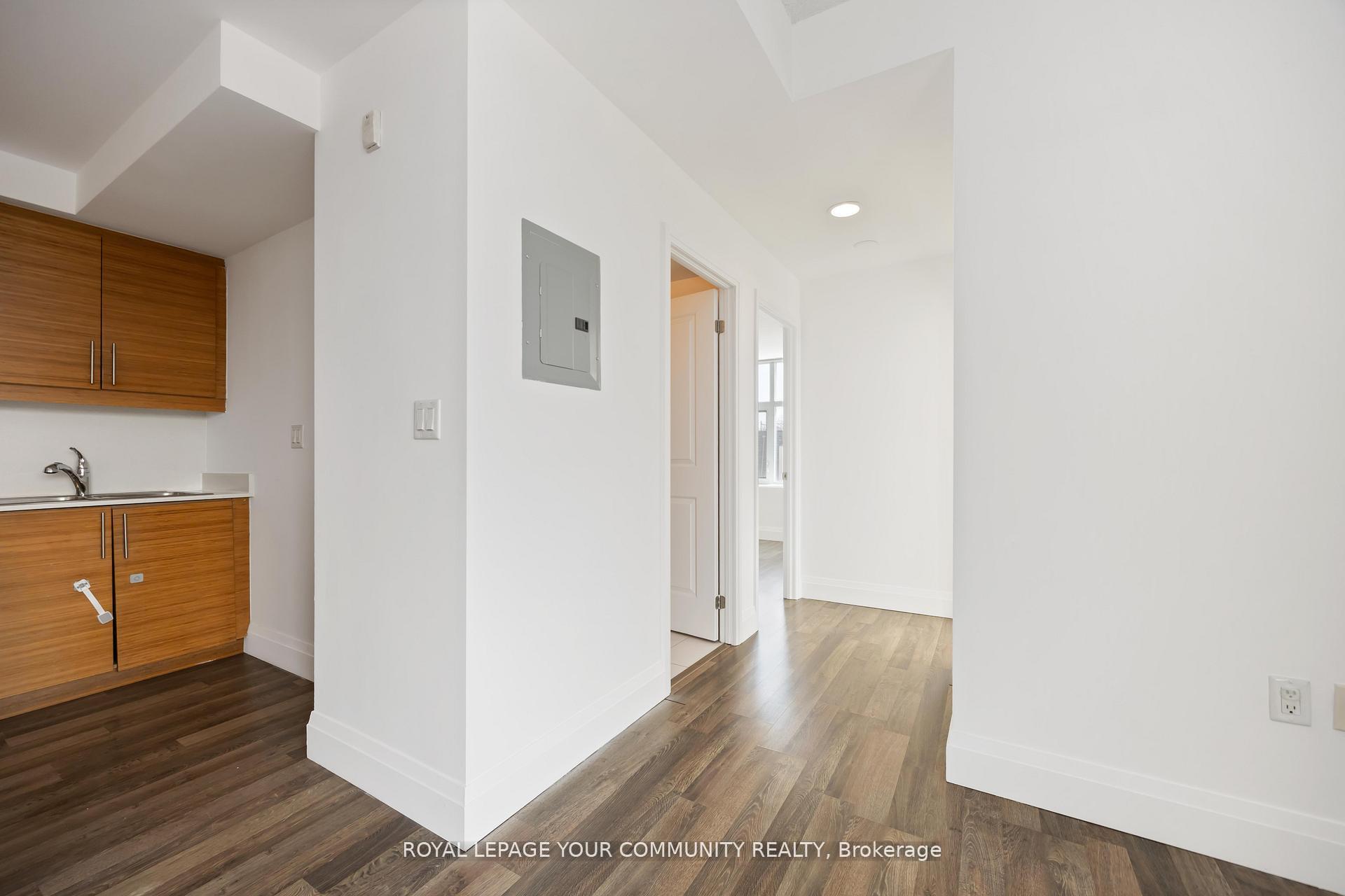 3 Bedrooms Condo at 222 Finch, Toronto For sale