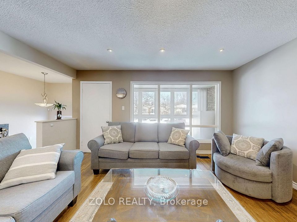 82 Sexton Crescent, Toronto, ON M2H 2L6