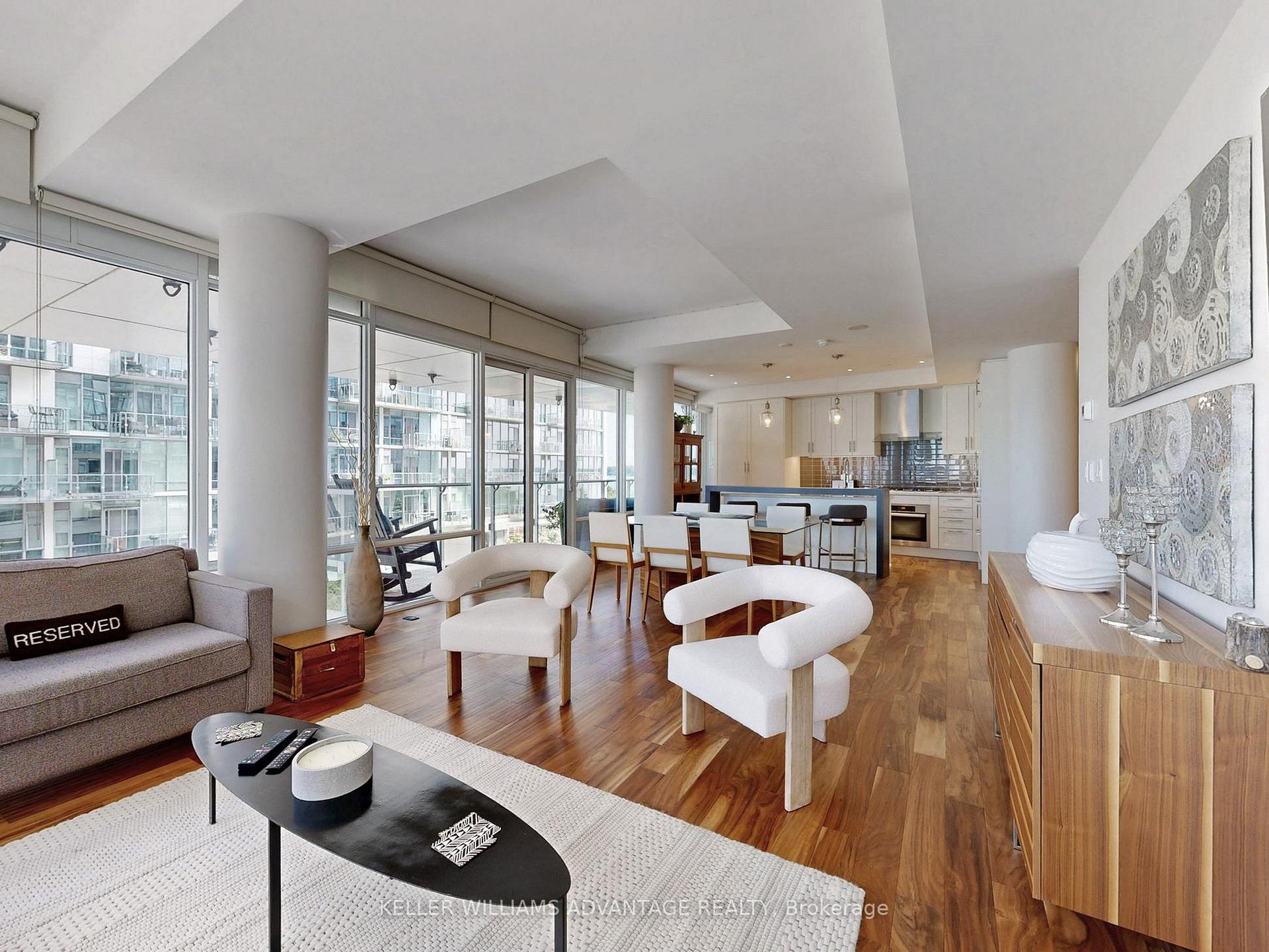 2 Bedrooms Condo at 29 Queens, Toronto For sale