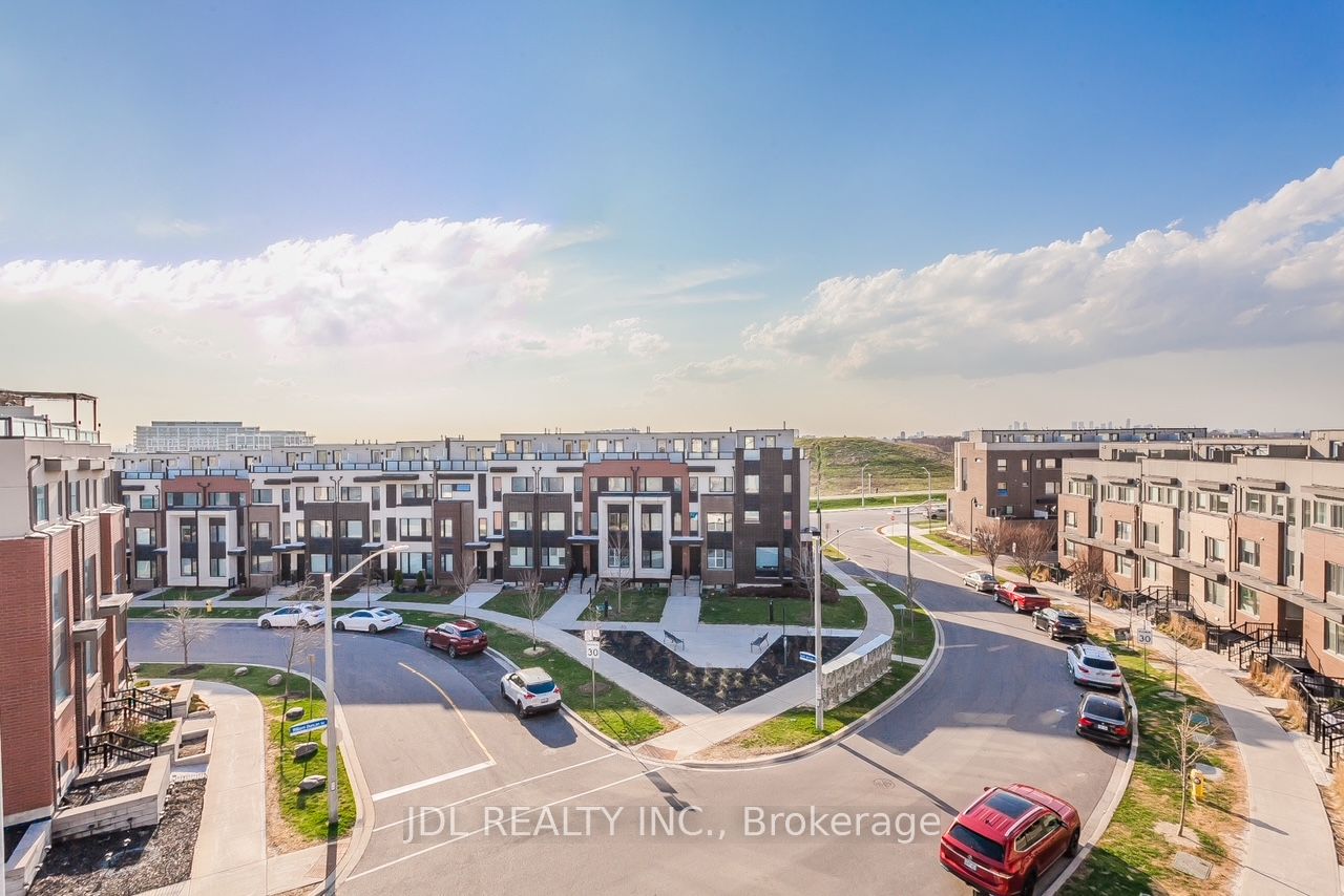 #3 - 175 William Duncan Rd Road, Toronto, ON M3K 0B8