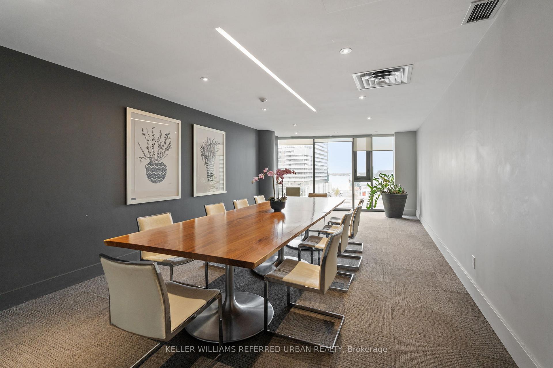 2 Bedrooms Condo at 1 Market, Toronto For sale