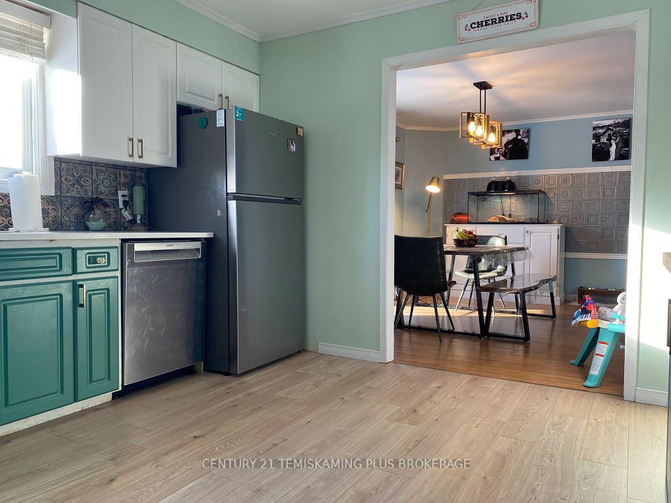 164 WHITEWOOD Avenue, Temiskaming Shores, ON P0J 1P0