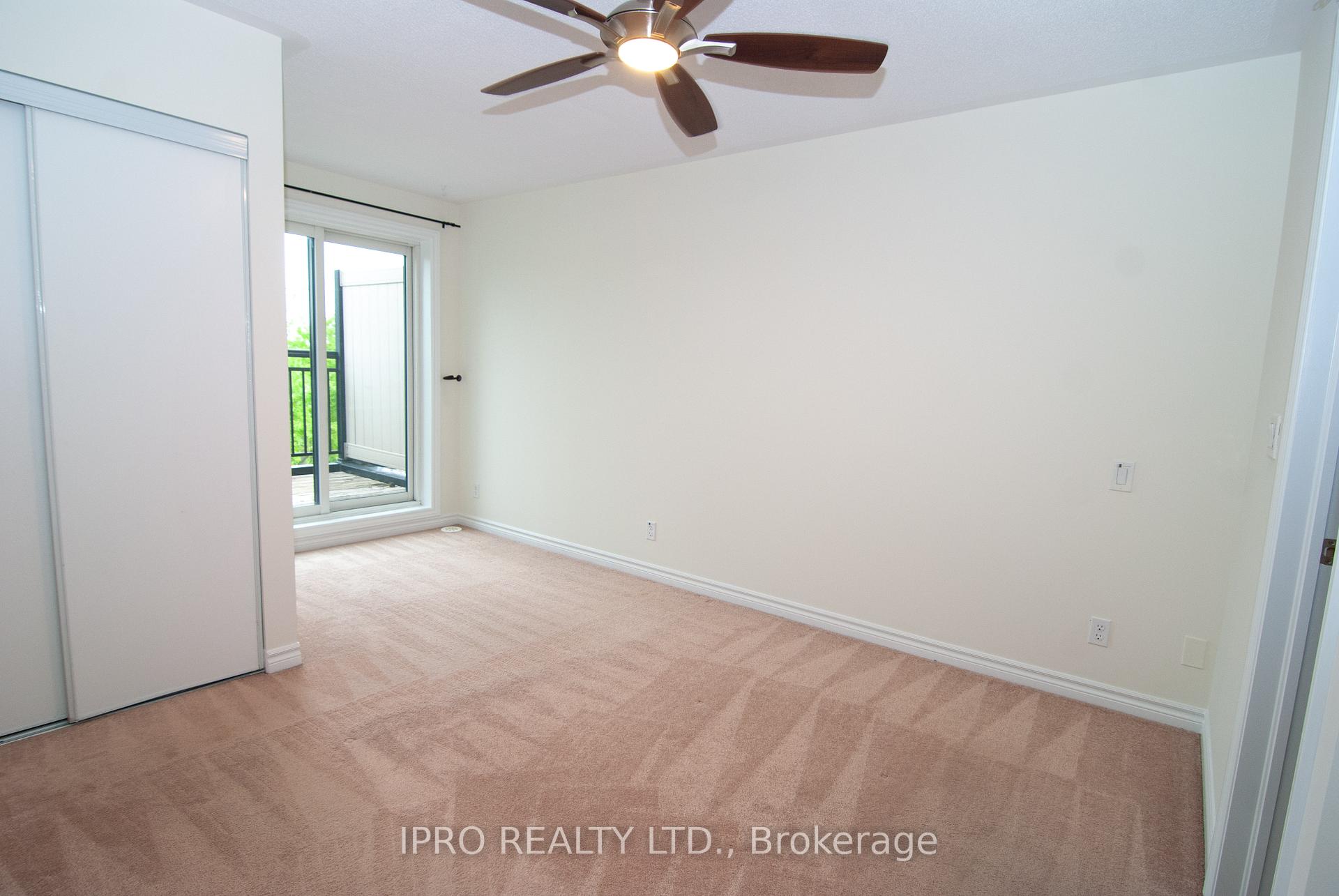 2 Bedrooms Condo at 50 Carnation, Toronto For sale