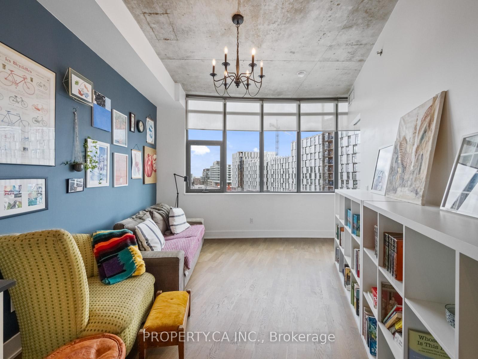 2 Bedrooms Condo at 90 Trinity,  Toronto For sale