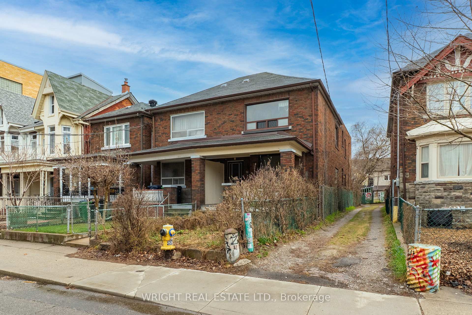 39 Nassau Street, Toronto, ON M5T 1M3