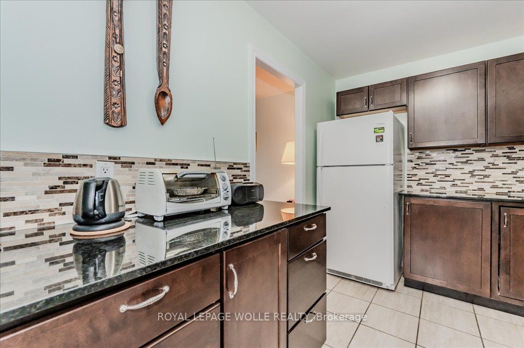 1100 Courtland Avenue E, #208