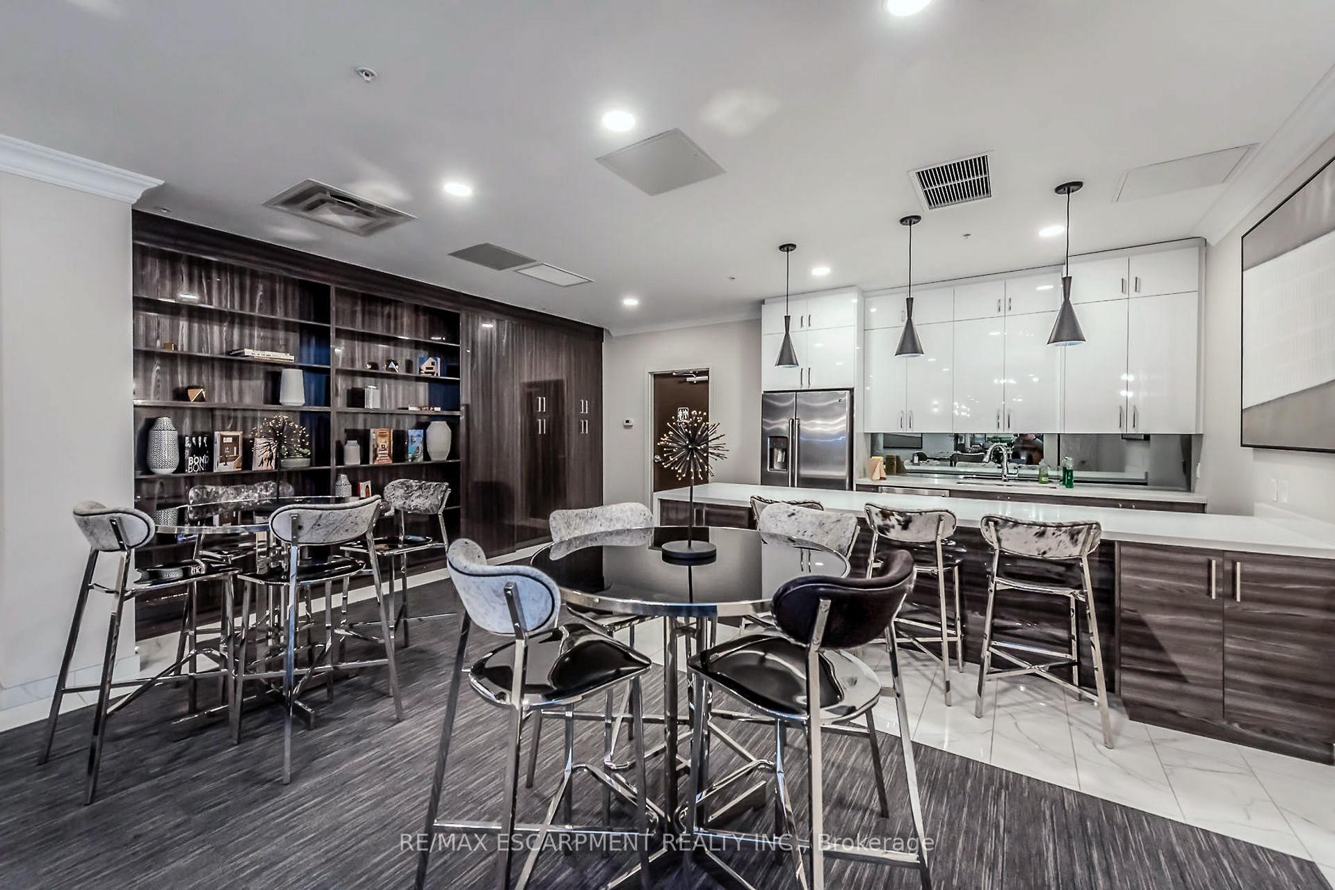 1 Bedroom Condo at 118 King,  Hamilton For sale