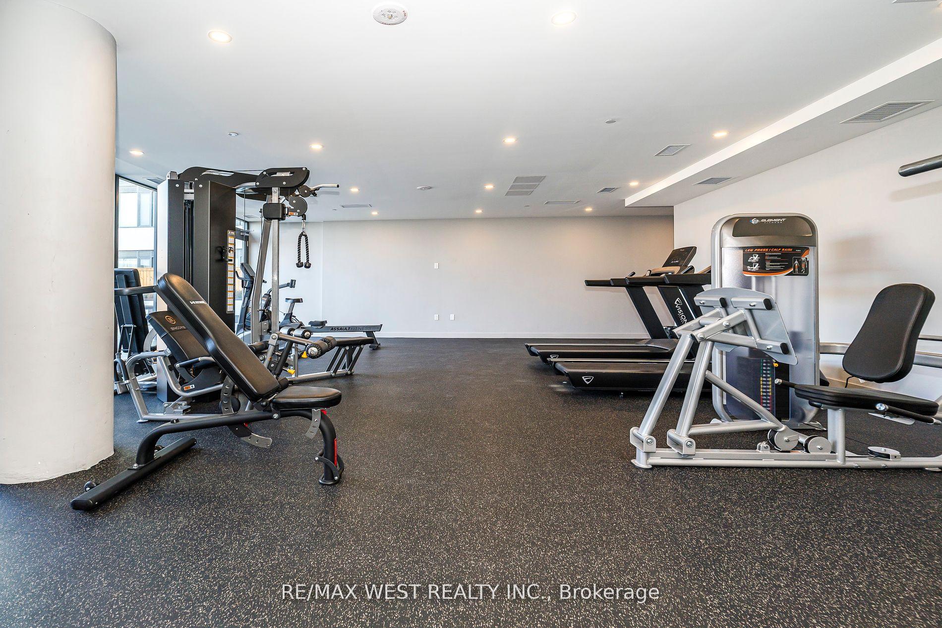 2 Bedrooms Condo at 859 The Queensway, Toronto For sale