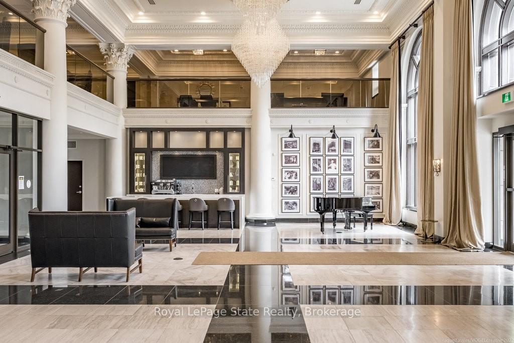 1 Bedroom Condo at 118 KING,  Hamilton For sale