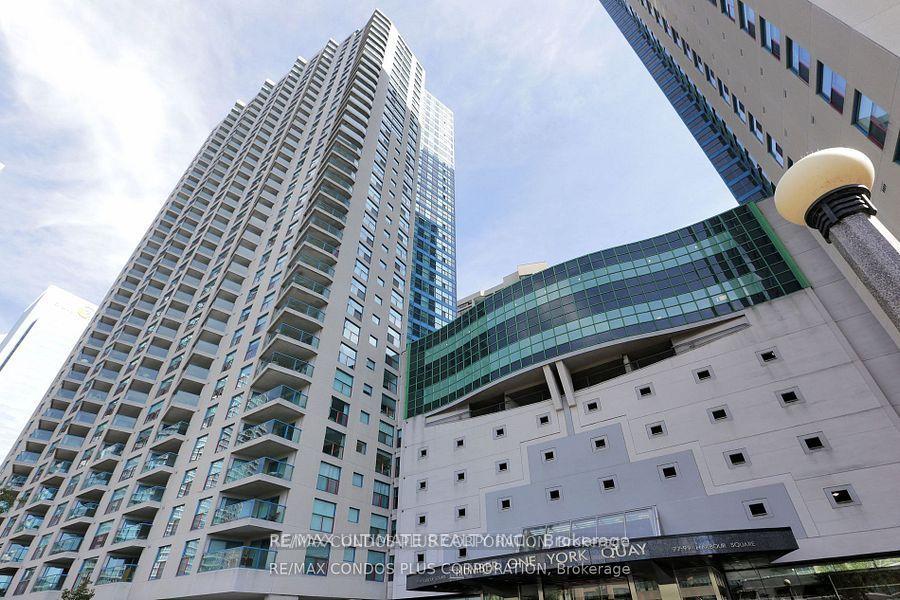 1 Bedroom Condo at 77 Harbour, Toronto For sale
