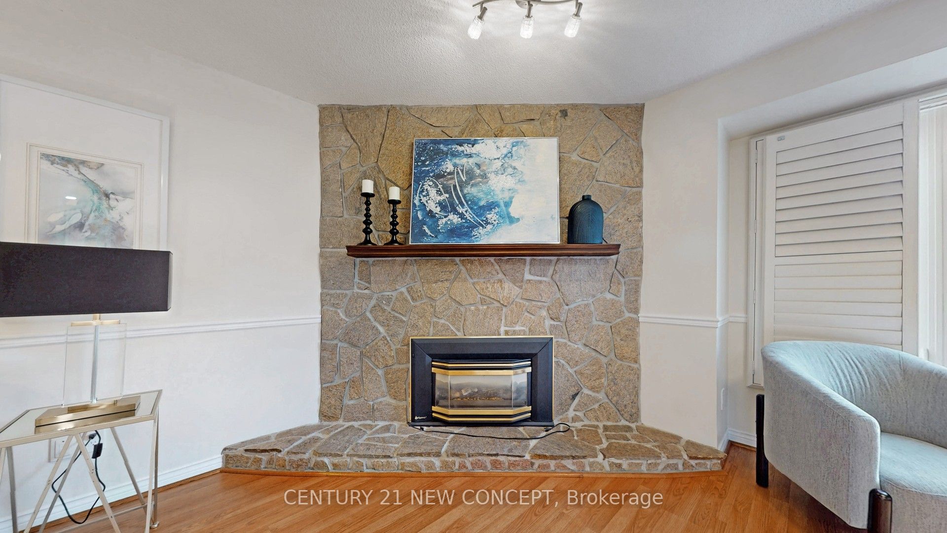 2038 Lumberman Lane