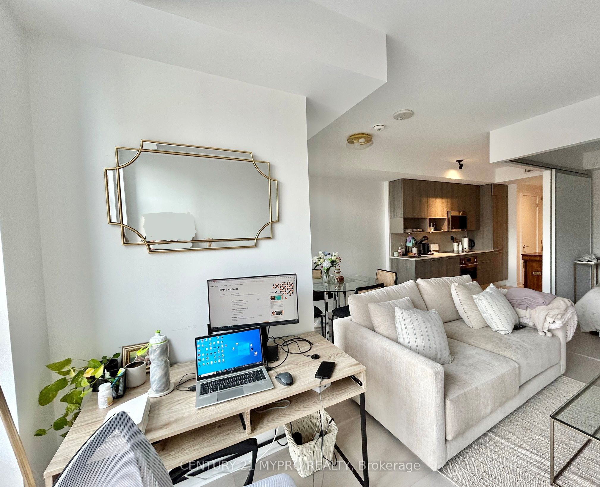 501 Adelaide Street W, #503