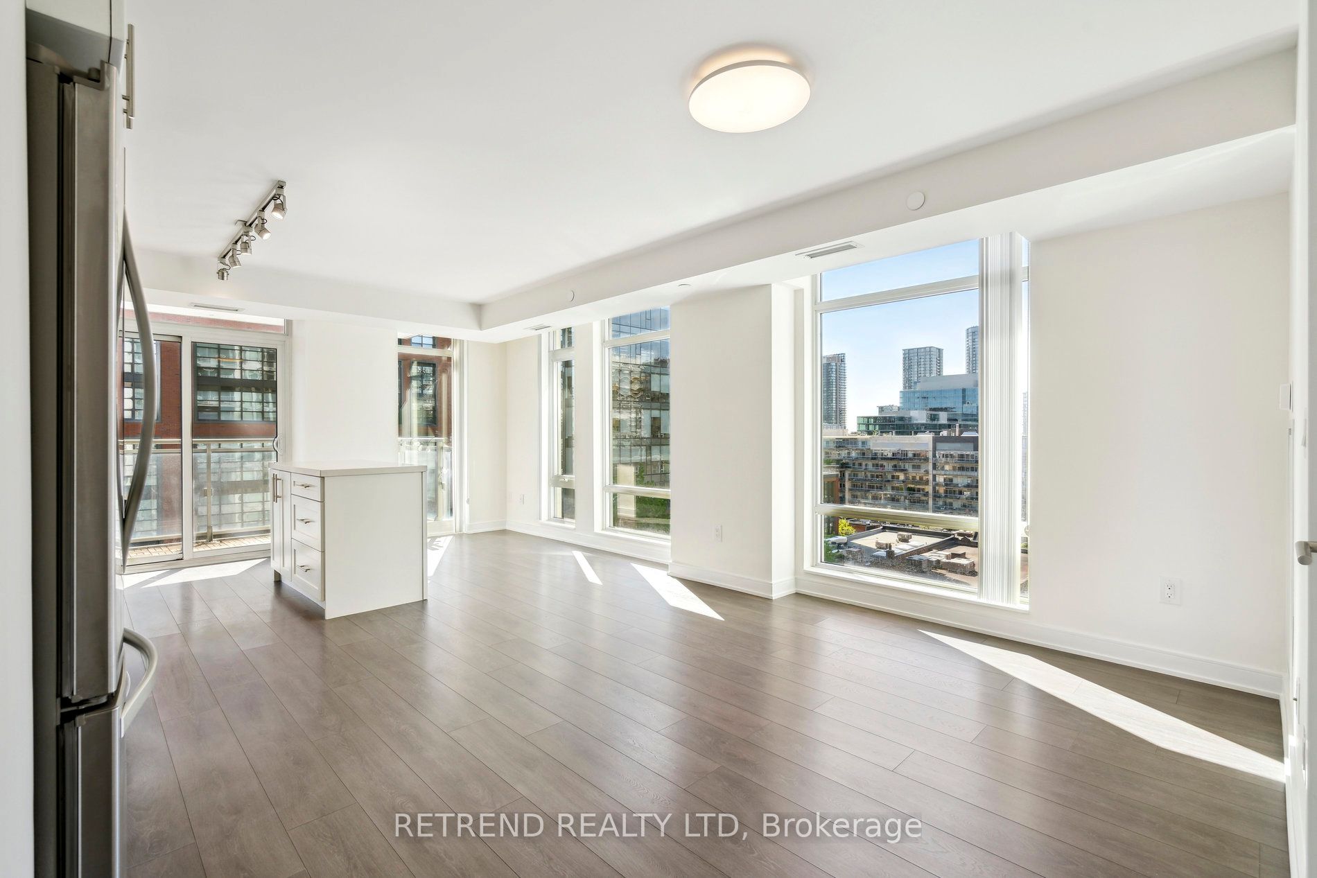 525 Adelaide Street W, #1116