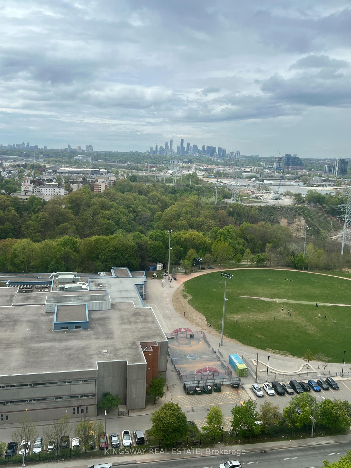 2 Bedrooms Condo at 715 Don Mills, Toronto For sale