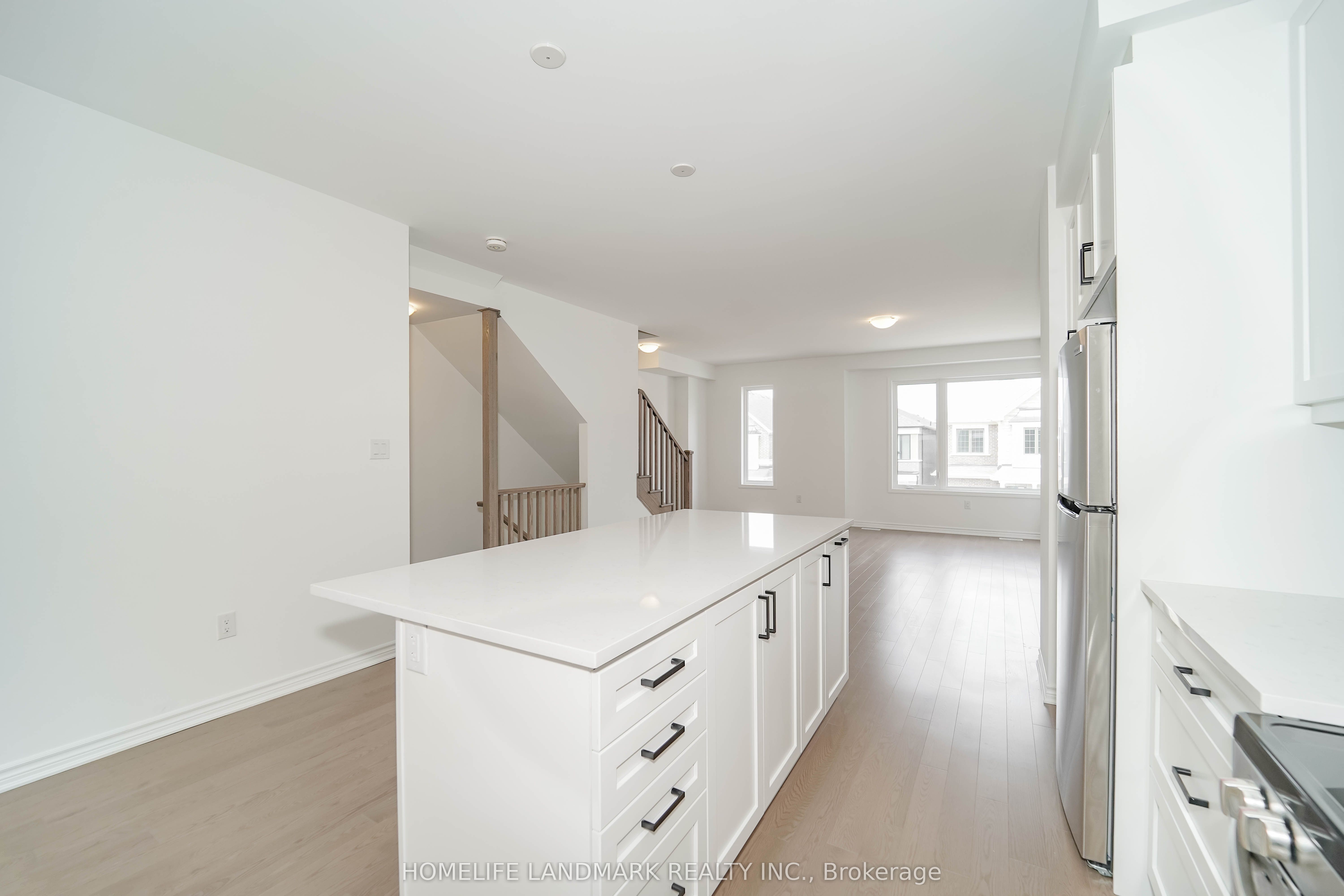 5 Wisla Avenue