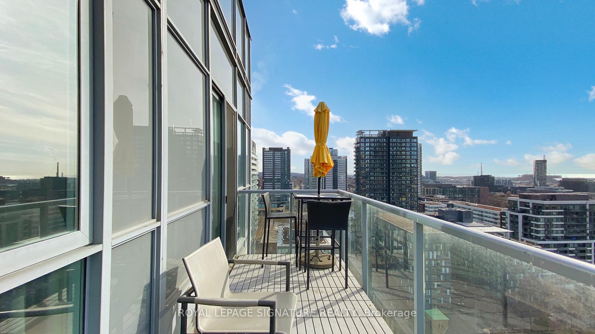 2 Bedrooms Condo at 25 Cole, Toronto For sale