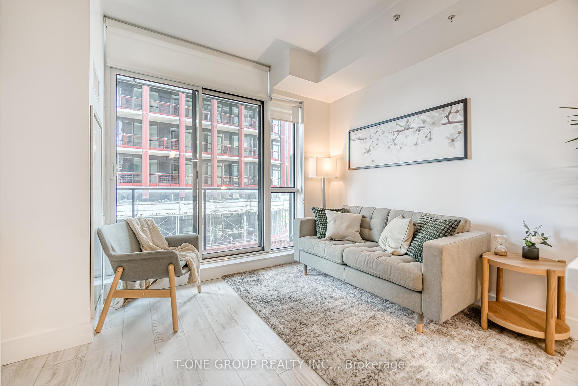 1 Bedroom Condo at 39 Sherbourne, Toronto For sale